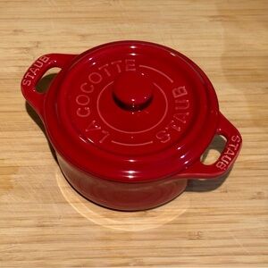 Staub , mini red cocotte
